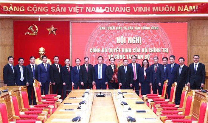 Bộ trưởng Huỳnh Thành Đạt làm Phó Trưởng Ban Tuyên giáo và Dân vận Trung ương- Ảnh 3. Bộ trưởng Huỳnh Thành Đạt làm Phó Trưởng Ban Tuyên giáo và Dân vận Trung ương- Ảnh 3.