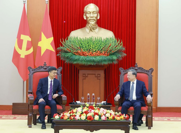 Tổng Bí thư Tô Lâm và ông Trần Cương tại cuộc tiếp. Ảnh: TTXVN Tổng Bí thư Tô Lâm và ông Trần Cương tại cuộc tiếp. Ảnh: TTXVN