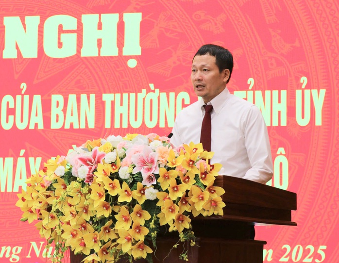 Đồng Nai công bố các quyết định về tinh gọn bộ máy và điều động, bổ nhiệm cán bộ chủ chốt- Ảnh 5. Đồng Nai công bố các quyết định về tinh gọn bộ máy và điều động, bổ nhiệm cán bộ chủ chốt- Ảnh 5.