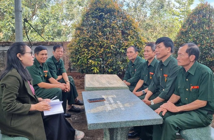 Vụ 6 cựu chiến binh kêu oan: "Chúng tôi vô tội" - Ảnh 2. Vụ 6 cựu chiến binh kêu oan: "Chúng tôi vô tội" - Ảnh 2.