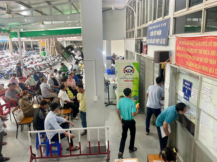 Thông báo mới nhất người có bằng lái xe ở TP HCM cần biết- Ảnh 1. Thông báo mới nhất người có bằng lái xe ở TP HCM cần biết- Ảnh 1.