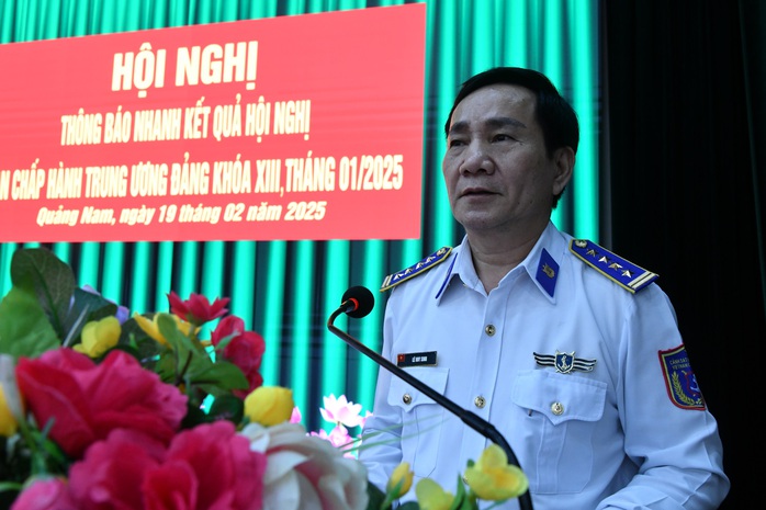 Vùng Cảnh sát biển 2 quán triệt kết quả Hội nghị Ban chấp hành Trung ương Đảng khóa XIII- Ảnh 1. Vùng Cảnh sát biển 2 quán triệt kết quả Hội nghị Ban chấp hành Trung ương Đảng khóa XIII- Ảnh 1.