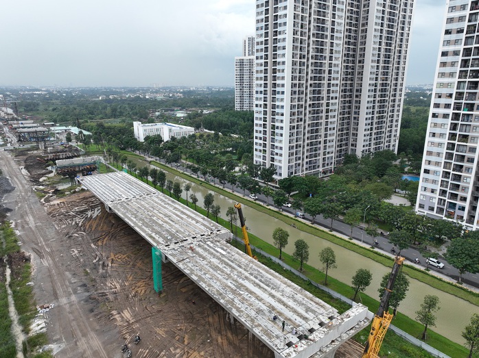 Vành đai 3 xuyên tâm Vinhomes Grand Park dự kiến thông xe toàn tuyến vào tháng 6-2026 Vành đai 3 xuyên tâm Vinhomes Grand Park dự kiến thông xe toàn tuyến vào tháng 6-2026
