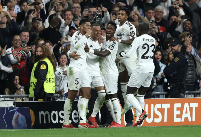 Mbappe lập hat-trick siêu hạng, Real Madrid quật ngã Man City ở Champions League- Ảnh 4. Mbappe lập hat-trick siêu hạng, Real Madrid quật ngã Man City ở Champions League- Ảnh 4.