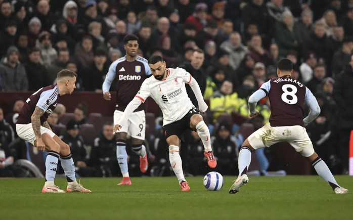 Rượt đuổi tỉ số Villa Park, Liverpool lại mất điểm ở Ngoại hạng Anh- Ảnh 2. Rượt đuổi tỉ số Villa Park, Liverpool lại mất điểm ở Ngoại hạng Anh- Ảnh 2.
