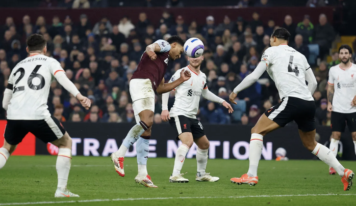Rượt đuổi tỉ số Villa Park, Liverpool lại mất điểm ở Ngoại hạng Anh- Ảnh 4. Rượt đuổi tỉ số Villa Park, Liverpool lại mất điểm ở Ngoại hạng Anh- Ảnh 4.