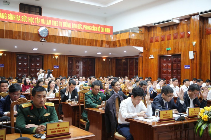 Quảng Bình công bố các sở mới sau sắp xếp- Ảnh 2. Quảng Bình công bố các sở mới sau sắp xếp- Ảnh 2.