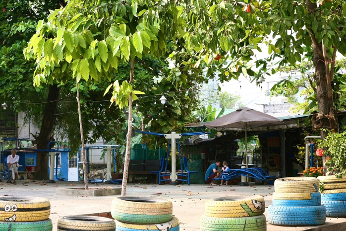 Công viên tại hẻm 1041 Trần Xuân Soạn, phường Tân Hưng, quận 7, TP HCM Công viên tại hẻm 1041 Trần Xuân Soạn, phường Tân Hưng, quận 7, TP HCM