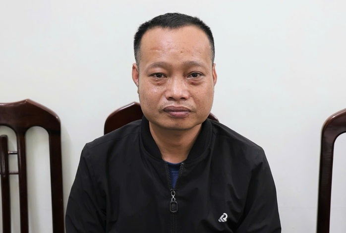 Công an thông tin vụ tài xế ôtô bị 2 anh em ruột hành hung tại phà Cồn Nhất- Ảnh 3. Công an thông tin vụ tài xế ôtô bị 2 anh em ruột hành hung tại phà Cồn Nhất- Ảnh 3.
