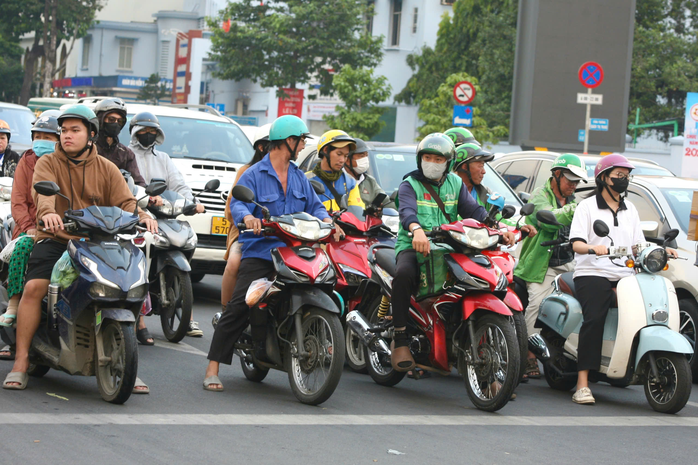 NÓI THẲNG: Không thể viện cớ "chưa rõ" để làm càn!- Ảnh 1. NÓI THẲNG: Không thể viện cớ "chưa rõ" để làm càn!- Ảnh 1.