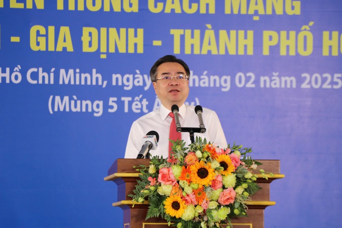 Truyền thống là bệ phóng cho sự phát triển- Ảnh 2. Truyền thống là bệ phóng cho sự phát triển- Ảnh 2.