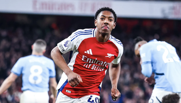 Pep Guardiola "chết đứng" khi Arsenal quật ngã Man City với tỉ số khó tin- Ảnh 4. Pep Guardiola "chết đứng" khi Arsenal quật ngã Man City với tỉ số khó tin- Ảnh 4.