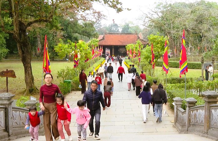 Các điểm du lịch Thanh Hóa đón hơn nửa triệu lượt khách dịp Tết- Ảnh 2. Các điểm du lịch Thanh Hóa đón hơn nửa triệu lượt khách dịp Tết- Ảnh 2.