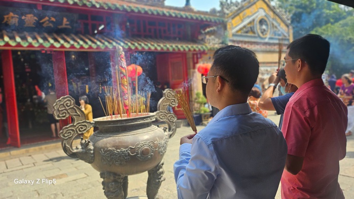 Xuân an lành ở di tích 200 năm tuổi giữa lòng TP HCM- Ảnh 4. Xuân an lành ở di tích 200 năm tuổi giữa lòng TP HCM- Ảnh 4.