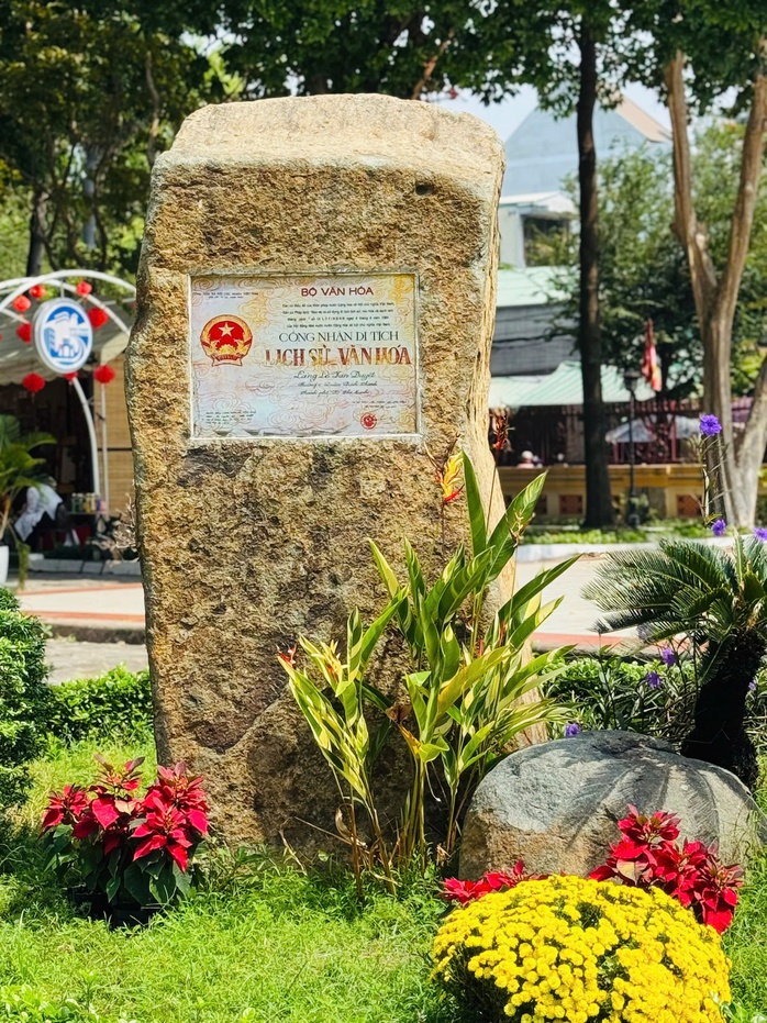 Xuân an lành ở di tích 200 năm tuổi giữa lòng TP HCM- Ảnh 2. Xuân an lành ở di tích 200 năm tuổi giữa lòng TP HCM- Ảnh 2.
