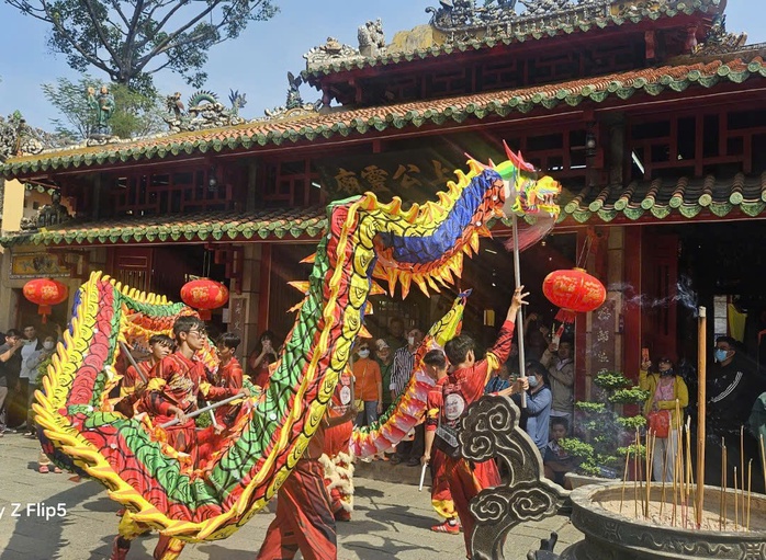 Xuân an lành ở di tích 200 năm tuổi giữa lòng TP HCM- Ảnh 17. Xuân an lành ở di tích 200 năm tuổi giữa lòng TP HCM- Ảnh 17.