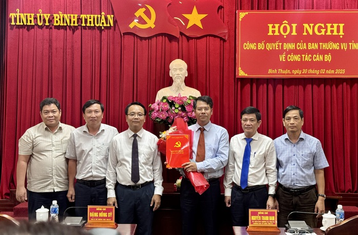 Bình Thuận sắp xếp, hợp nhất nhiều cơ quan chuyên môn và bổ nhiệm, điều động cán bộ- Ảnh 3. Bình Thuận sắp xếp, hợp nhất nhiều cơ quan chuyên môn và bổ nhiệm, điều động cán bộ- Ảnh 3.