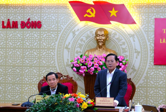 Báo Người Lao Động ký kết hợp tác với tỉnh Lâm Đồng- Ảnh 4. Báo Người Lao Động ký kết hợp tác với tỉnh Lâm Đồng- Ảnh 4.