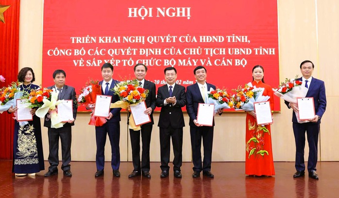 Nam Định công bố sắp xếp tổ chức bộ máy và cán bộ- Ảnh 1. Nam Định công bố sắp xếp tổ chức bộ máy và cán bộ- Ảnh 1.