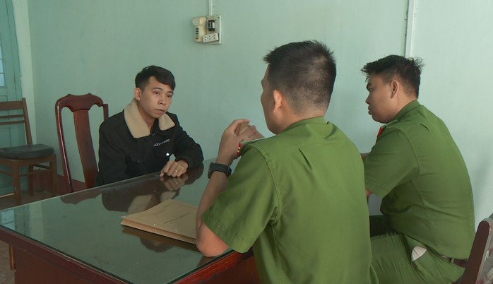 Công an phát hiện 2 vụ sản xuất, buôn bán hàng trăm tấn cà phê giả- Ảnh 4. Công an phát hiện 2 vụ sản xuất, buôn bán hàng trăm tấn cà phê giả- Ảnh 4.