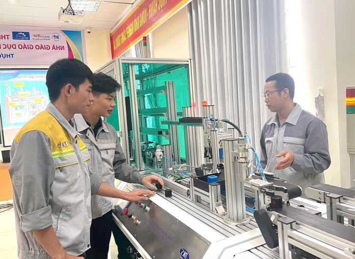 Mở ra cơ hội việc làm, thu nhập hấp dẫn- Ảnh 1. Mở ra cơ hội việc làm, thu nhập hấp dẫn- Ảnh 1.