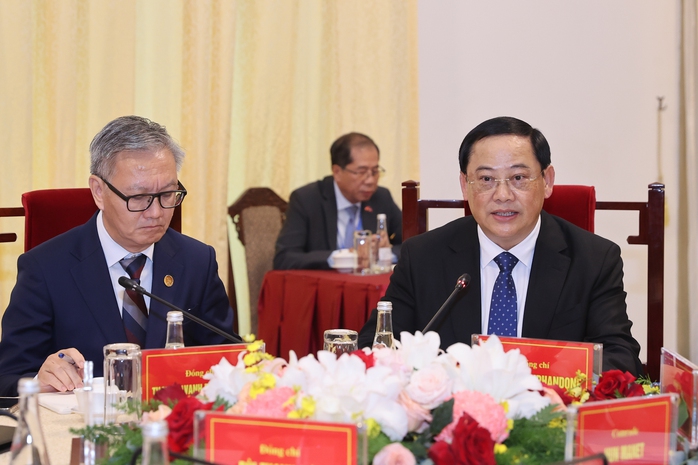 Thủ tướng Việt Nam - Campuchia - Lào họp triển khai kết luận cuộc gặp người đứng đầu ba Đảng- Ảnh 4. Thủ tướng Việt Nam - Campuchia - Lào họp triển khai kết luận cuộc gặp người đứng đầu ba Đảng- Ảnh 4.