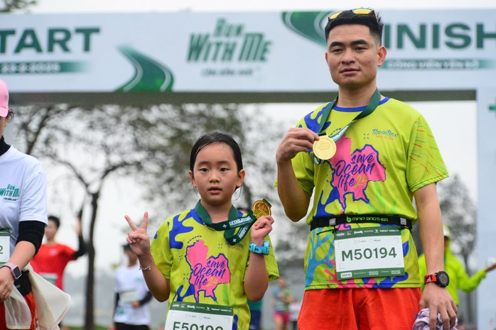 Hơn 1.000 người tham gia giải chạy “Run With Me - Cộng Đồng Khỏe”- Ảnh 13. Hơn 1.000 người tham gia giải chạy “Run With Me - Cộng Đồng Khỏe”- Ảnh 13.