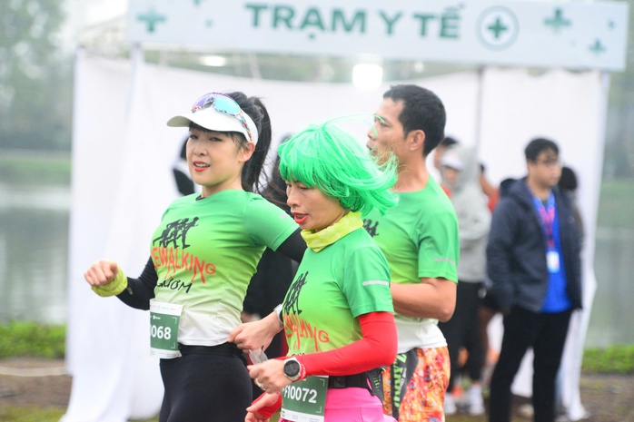 Hơn 1.000 người tham gia giải chạy “Run With Me - Cộng Đồng Khỏe”- Ảnh 6. Hơn 1.000 người tham gia giải chạy “Run With Me - Cộng Đồng Khỏe”- Ảnh 6.
