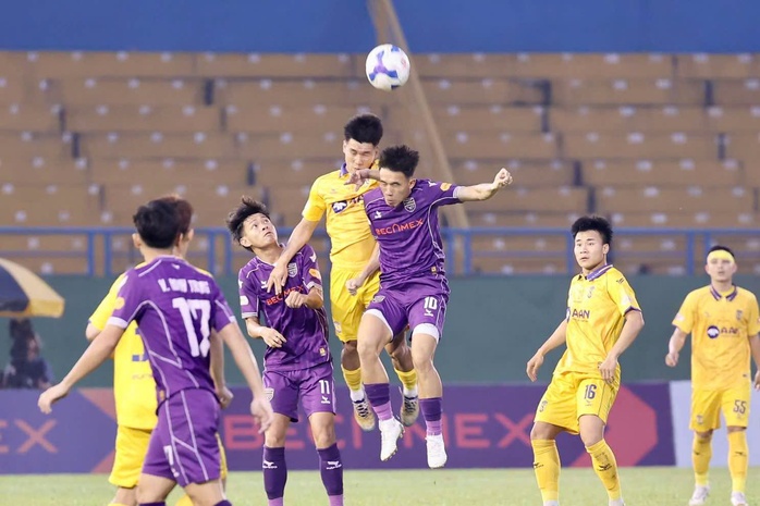 CLB Bình Dương trở lại tốp đầu V-League- Ảnh 1. CLB Bình Dương trở lại tốp đầu V-League- Ảnh 1.