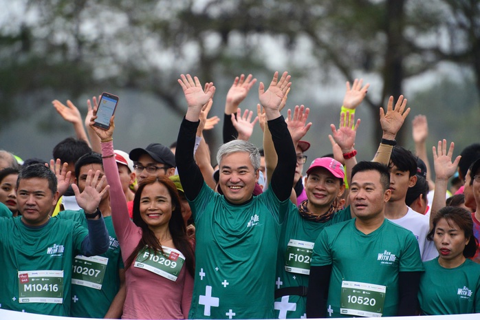 Hơn 1.000 người tham gia giải chạy “Run With Me - Cộng Đồng Khỏe”- Ảnh 1. Hơn 1.000 người tham gia giải chạy “Run With Me - Cộng Đồng Khỏe”- Ảnh 1.
