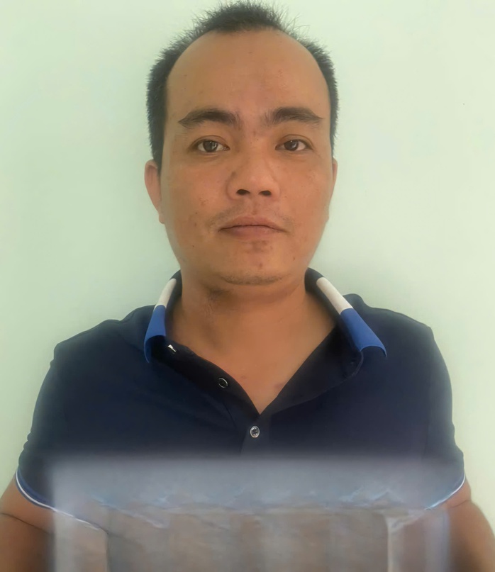 Bất ngờ với lý lịch bất hảo của một tài xế doạ chém nhau ở TP Thủ Đức- Ảnh 2. Bất ngờ với lý lịch bất hảo của một tài xế doạ chém nhau ở TP Thủ Đức- Ảnh 2.