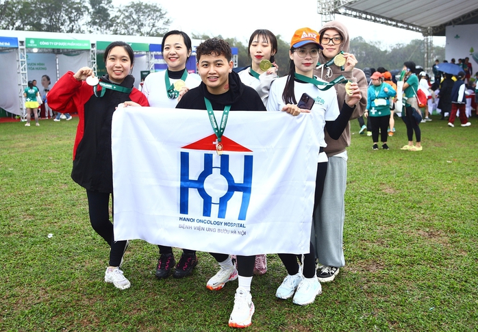Hơn 1.000 người tham gia giải chạy “Run With Me - Cộng Đồng Khỏe”- Ảnh 14. Hơn 1.000 người tham gia giải chạy “Run With Me - Cộng Đồng Khỏe”- Ảnh 14.