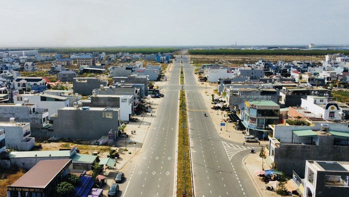 Sai phạm sân bay Long Thành: Bắt lãnh đạo và nhiều thuộc cấp Trung tâm Phát triển quỹ đất huyện - Ảnh 1. Sai phạm sân bay Long Thành: Bắt lãnh đạo và nhiều thuộc cấp Trung tâm Phát triển quỹ đất huyện - Ảnh 1.
