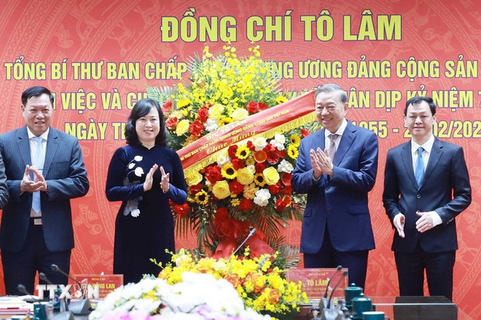 Tổng Bí thư Tô Lâm: Tháo gỡ khó khăn, rào cản, nút thắt để ngành y tế vươn dậy- Ảnh 3. Tổng Bí thư Tô Lâm: Tháo gỡ khó khăn, rào cản, nút thắt để ngành y tế vươn dậy- Ảnh 3.