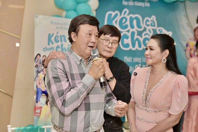 NSƯT Ngọc Huyền và Kim Tử Long tái ngộ trong "Kén cá chọn chồng"- Ảnh 4. NSƯT Ngọc Huyền và Kim Tử Long tái ngộ trong "Kén cá chọn chồng"- Ảnh 4.