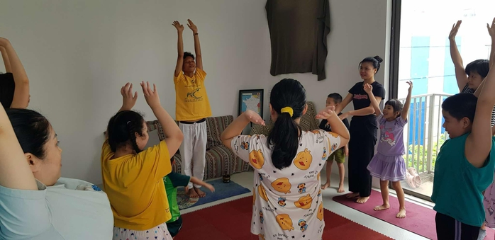 Nhiều người trẻ ưa chuộng công việc part-time- Ảnh 1. Nhiều người trẻ ưa chuộng công việc part-time- Ảnh 1.