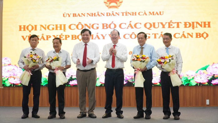 Bí thư Tỉnh ủy Cà Mau lưu ý nhiều vấn đề quan trọng đối với bộ máy mới- Ảnh 1. Bí thư Tỉnh ủy Cà Mau lưu ý nhiều vấn đề quan trọng đối với bộ máy mới- Ảnh 1.