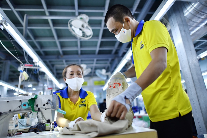 Báo in ngày 26-2: Tích cực bơm vốn thúc đẩy tăng trưởng- Ảnh 4. Báo in ngày 26-2: Tích cực bơm vốn thúc đẩy tăng trưởng- Ảnh 4.
