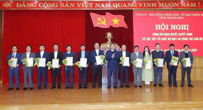 Thanh Hóa thành lập mới 6 sở, giảm 5 giám đốc sở sau sắp xếp- Ảnh 3. Thanh Hóa thành lập mới 6 sở, giảm 5 giám đốc sở sau sắp xếp- Ảnh 3.