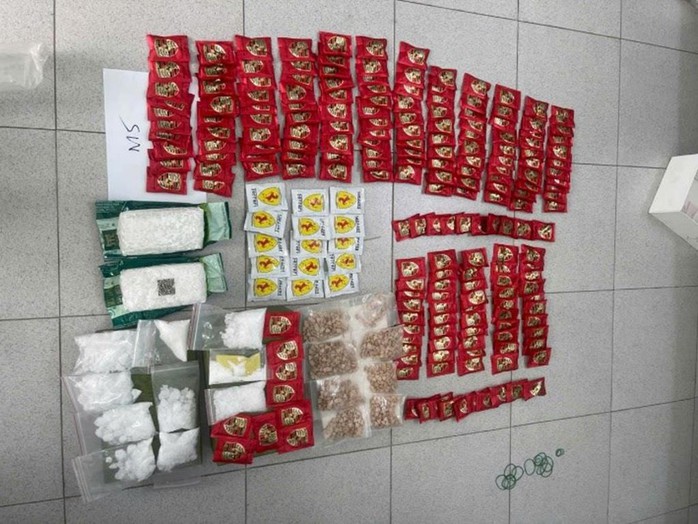 Vây bắt đối tượng mua bán ma tuý số lượng lớn đưa từ biên giới Tây Nam về Đồng Nai- Ảnh 1. Vây bắt đối tượng mua bán ma tuý số lượng lớn đưa từ biên giới Tây Nam về Đồng Nai- Ảnh 1.