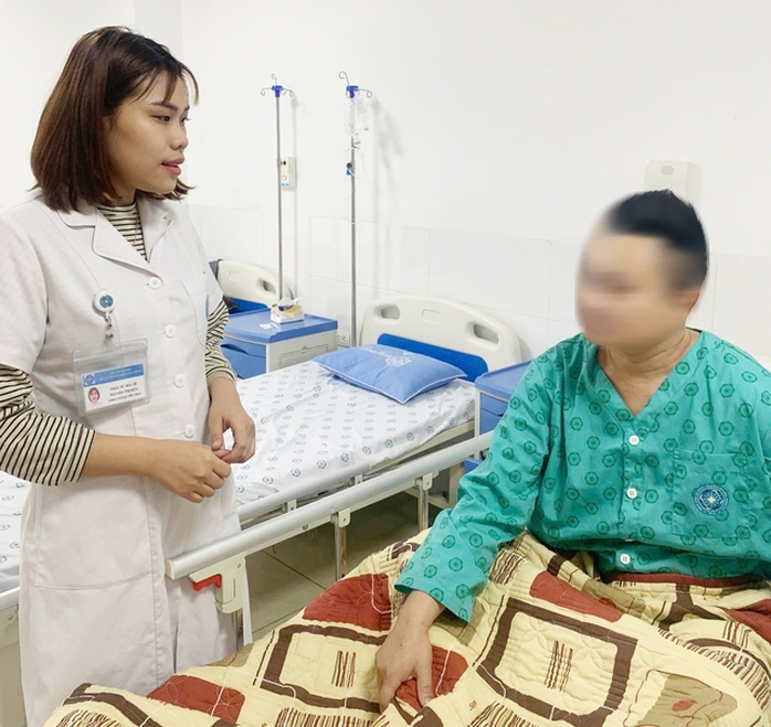 Trụ bê tông mắc võng đổ sập, người đàn ông vỡ ruột- Ảnh 2. Trụ bê tông mắc võng đổ sập, người đàn ông vỡ ruột- Ảnh 2.