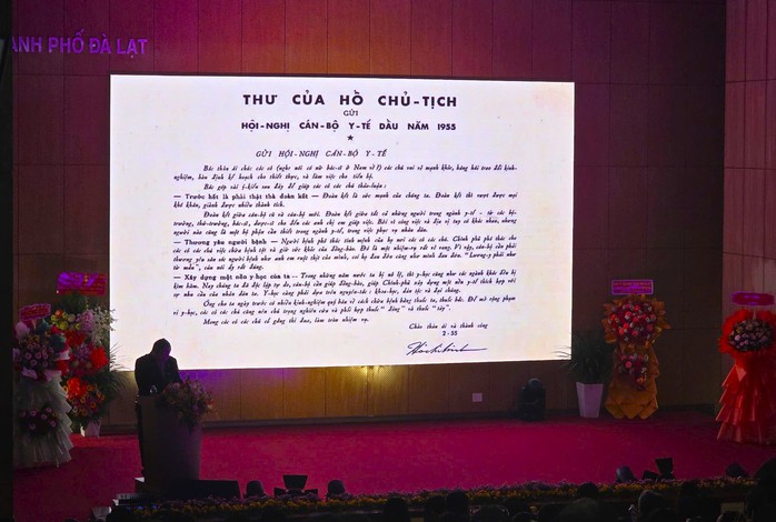 Đà Lạt tri ân các y - bác sĩ nhân ngày Thầy thuốc Việt Nam- Ảnh 1. Đà Lạt tri ân các y - bác sĩ nhân ngày Thầy thuốc Việt Nam- Ảnh 1.