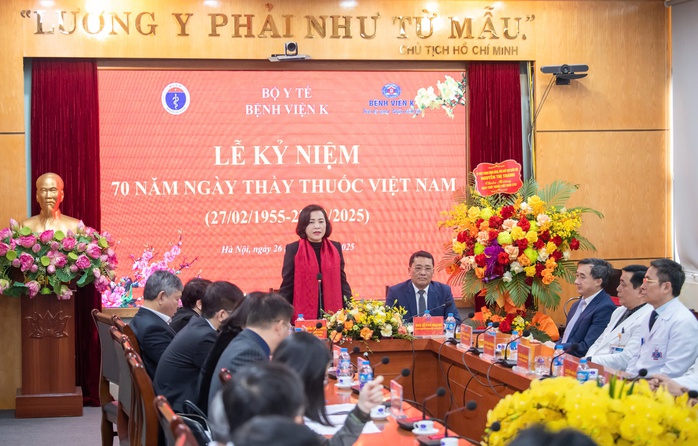 Ông Nguyễn Trọng Nghĩa thăm, chúc mừng Trường Đại học Y Hà Nội- Ảnh 4. Ông Nguyễn Trọng Nghĩa thăm, chúc mừng Trường Đại học Y Hà Nội- Ảnh 4.