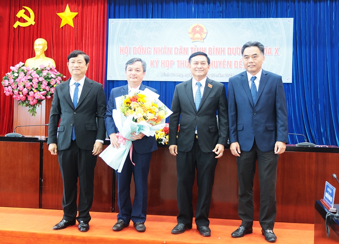 Ông Bùi Minh Trí được bầu làm Phó Chủ tịch UBND tỉnh Bình Dương- Ảnh 1. Ông Bùi Minh Trí được bầu làm Phó Chủ tịch UBND tỉnh Bình Dương- Ảnh 1.