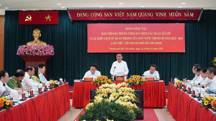 Thường trực Ban Bí thư Trần Cẩm Tú phát biểu kết luận buổi làm việc. Ảnh: LÊ VĨNH Thường trực Ban Bí thư Trần Cẩm Tú phát biểu kết luận buổi làm việc. Ảnh: LÊ VĨNH