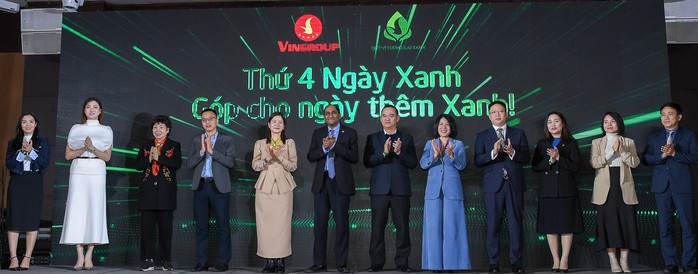 Vingroup phát động chiến dịch "Thứ 4 Ngày Xanh"- Ảnh 1. Vingroup phát động chiến dịch "Thứ 4 Ngày Xanh"- Ảnh 1.