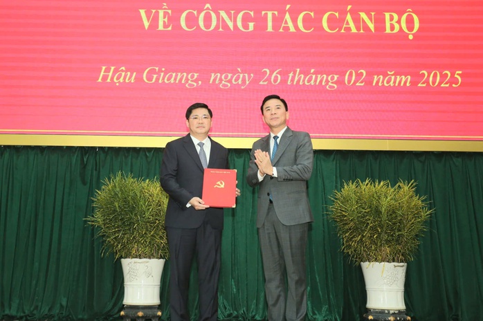 Nhân sự mới ở Đồng Tháp và Hậu Giang- Ảnh 2. Nhân sự mới ở Đồng Tháp và Hậu Giang- Ảnh 2.