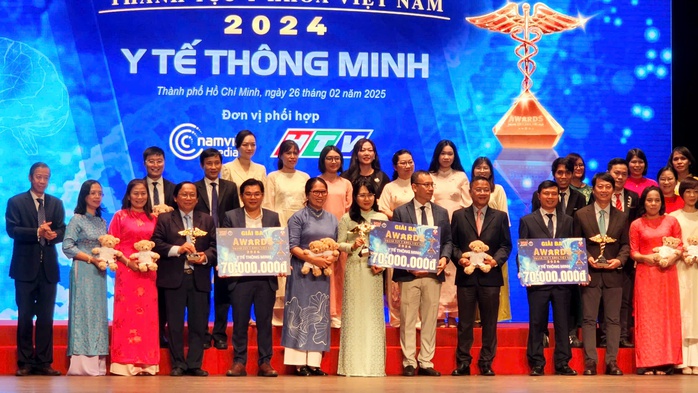 Cổng tra cứu thông tin hành nghề y, dược đoạt giải Nhất Thành tựu Y khoa Việt Nam- Ảnh 3. Cổng tra cứu thông tin hành nghề y, dược đoạt giải Nhất Thành tựu Y khoa Việt Nam- Ảnh 3.