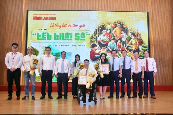 Tổng kết và trao giải cuộc thi viết "Tết thời số" năm 2025: Công nghệ số gắn kết tình thân- Ảnh 1. Tổng kết và trao giải cuộc thi viết "Tết thời số" năm 2025: Công nghệ số gắn kết tình thân- Ảnh 1.