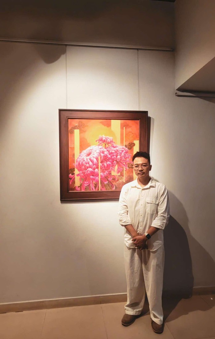 Triển lãm "Mèo Hoa", sự kết hợp độc đáo giữa hội họa và gốm sứ- Ảnh 1. Triển lãm "Mèo Hoa", sự kết hợp độc đáo giữa hội họa và gốm sứ- Ảnh 1.